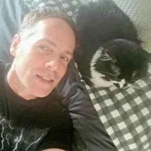 Meet your Posher, Troy